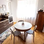 Balti50, Lovely House In