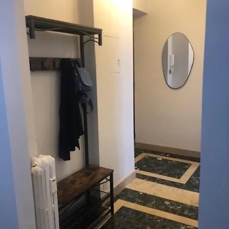 Balti50, Lovely House In *