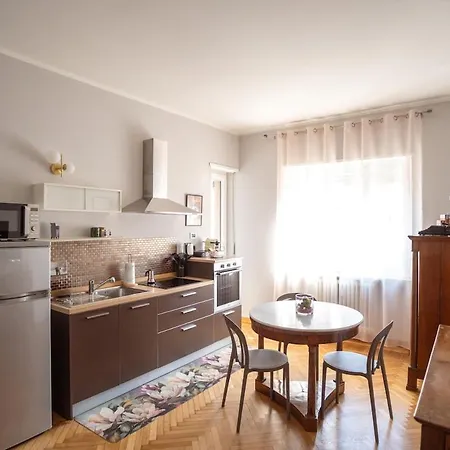 Balti50, Lovely House In Lägenhet *