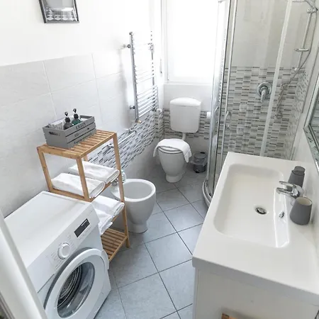 Lägenhet Balti50, Lovely House In Turin